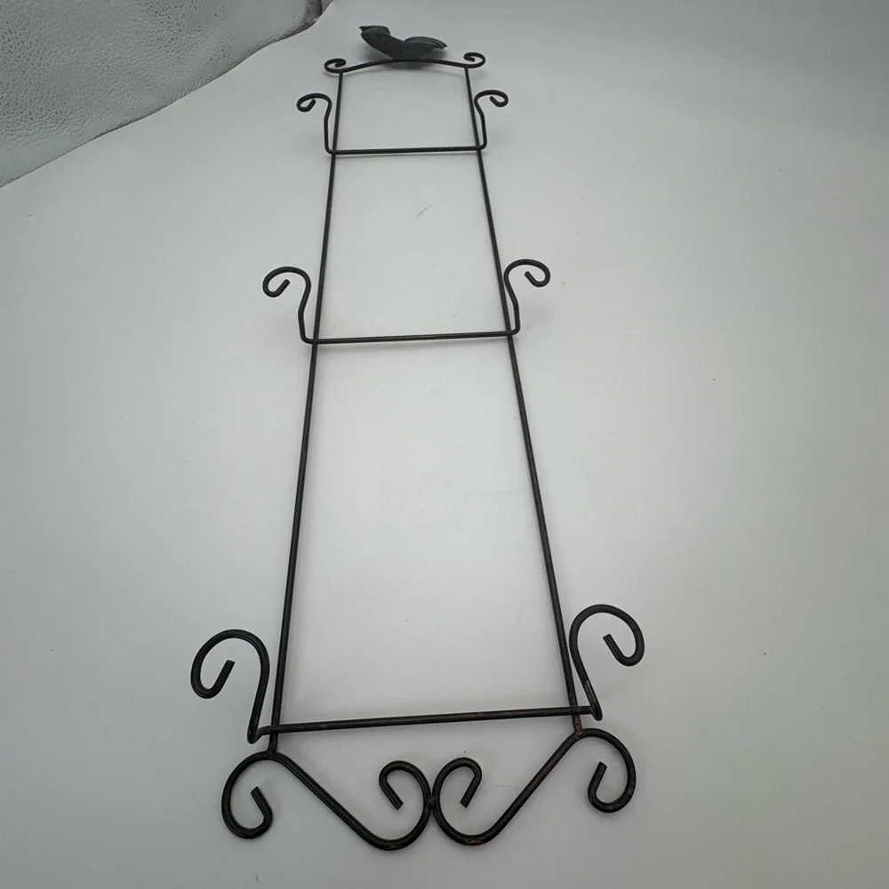 Black Metal Rooster Wall Plate Hanger